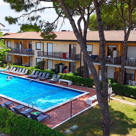 Villaggio Dei Gelsomini Bibione Exterior foto