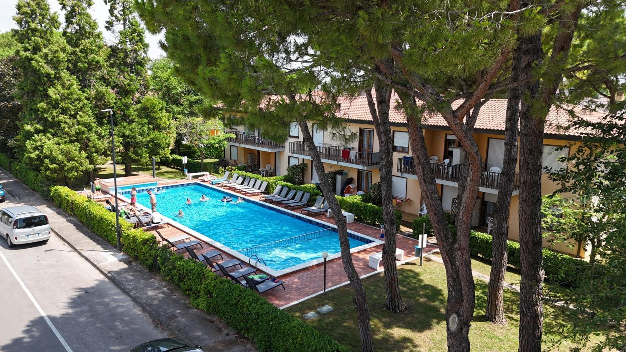 Villaggio Dei Gelsomini Bibione Exterior foto